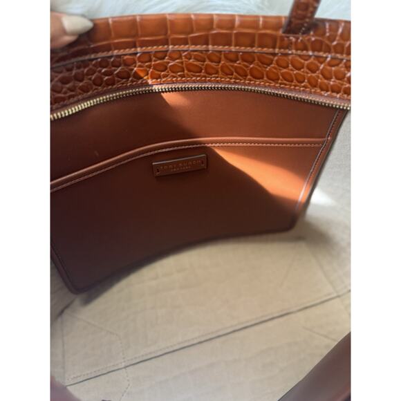 LIMITED TIME SALE - $720 Tory Burch Crocodile Thea Work Travel Laptop Tote - Picture 12 of 13